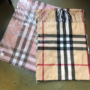 Scarf, faux Burberry